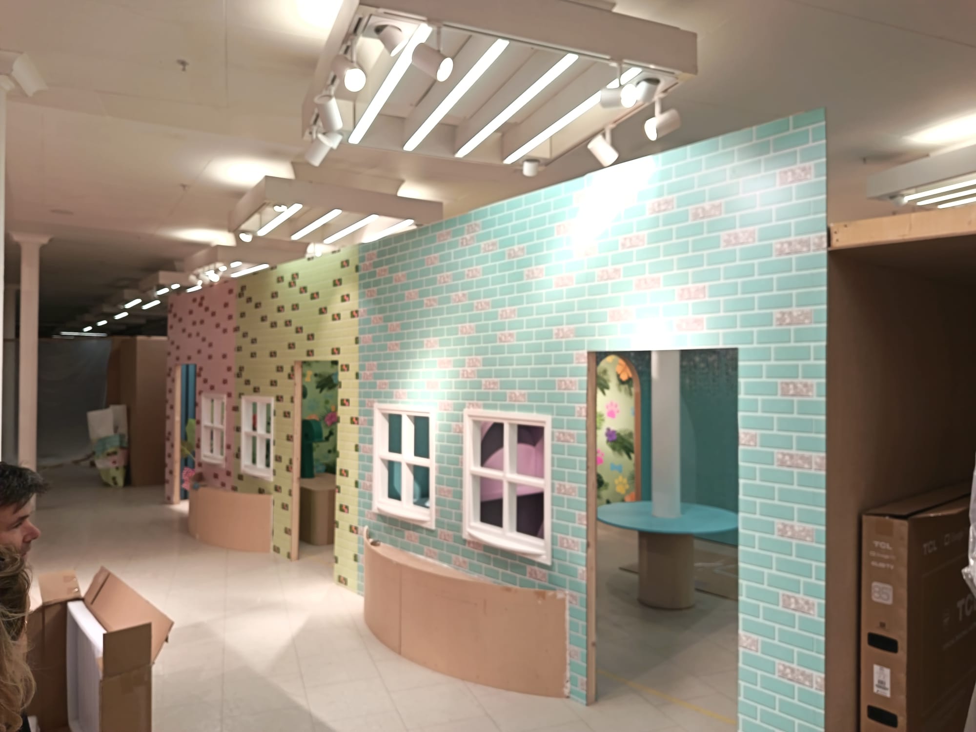 Display graphics project by Backdrop Media